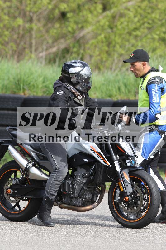 /Archiv-2025/10 23.04.2025 Cornu Master School ADR/gruen-vert/11